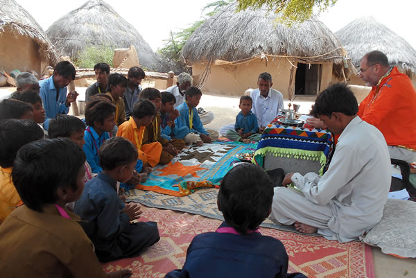 Fr. Tomas King in Pakistan