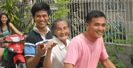 Lola once visited us with her grandchildren on a motorcycle.